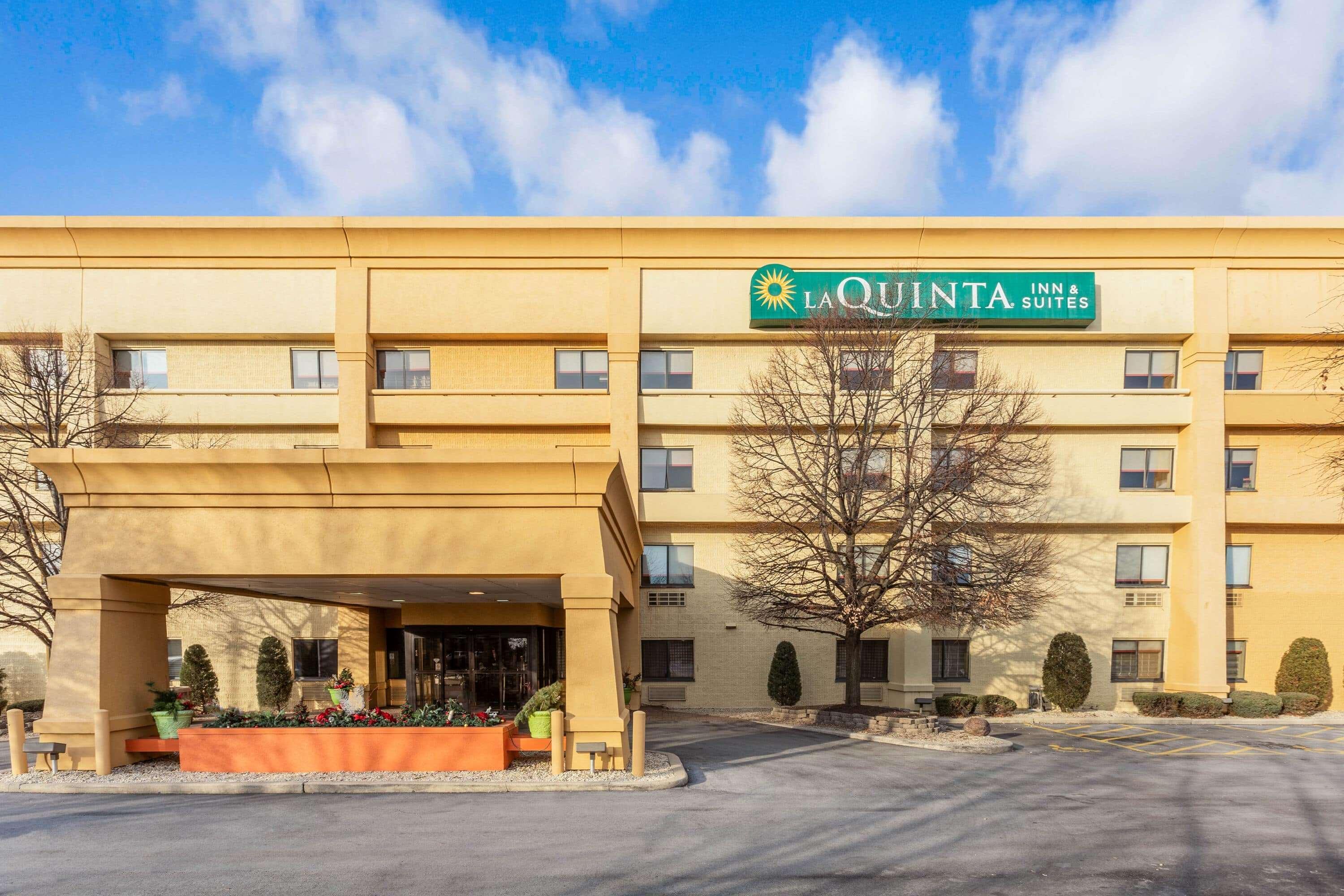 La Quinta By Wyndham Chicago Tinley Park Hotel Exterior photo